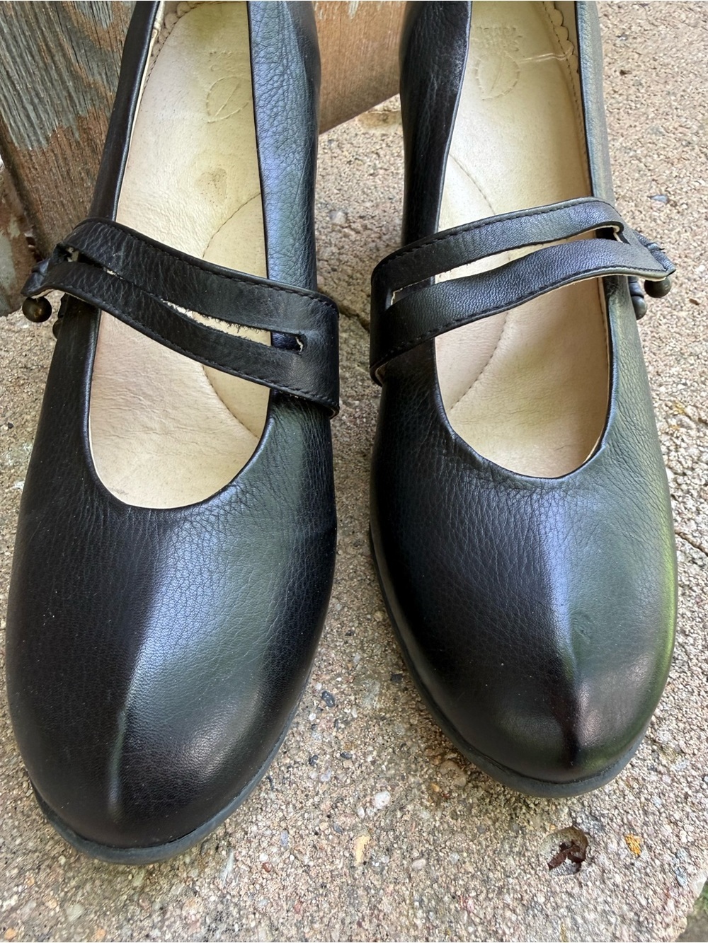 SERGIO TOMANI Women's Black Leather Mary Jane Block Heels Shoes Size 40 - Picture 2 of 15
